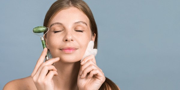 Masaż twarzy lodem - jak często, aby były efekty? 