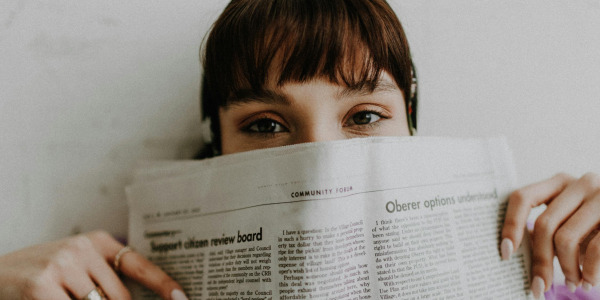 Komu pasuje grzywka? Sposoby na sprawdzenie