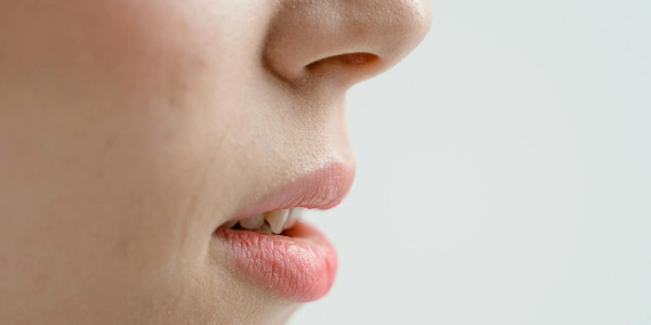 Otwarte pory na twarzy - czy to coś złego?