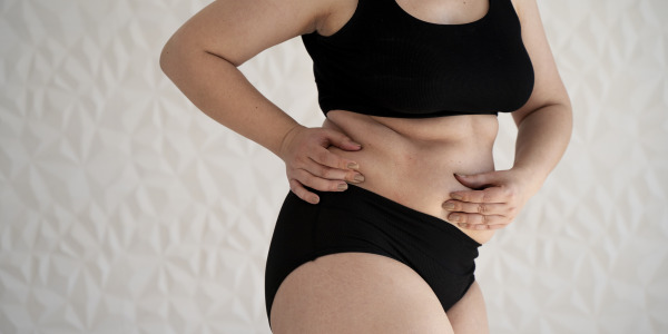 Co zatrzymuje wodę w organizmie? 