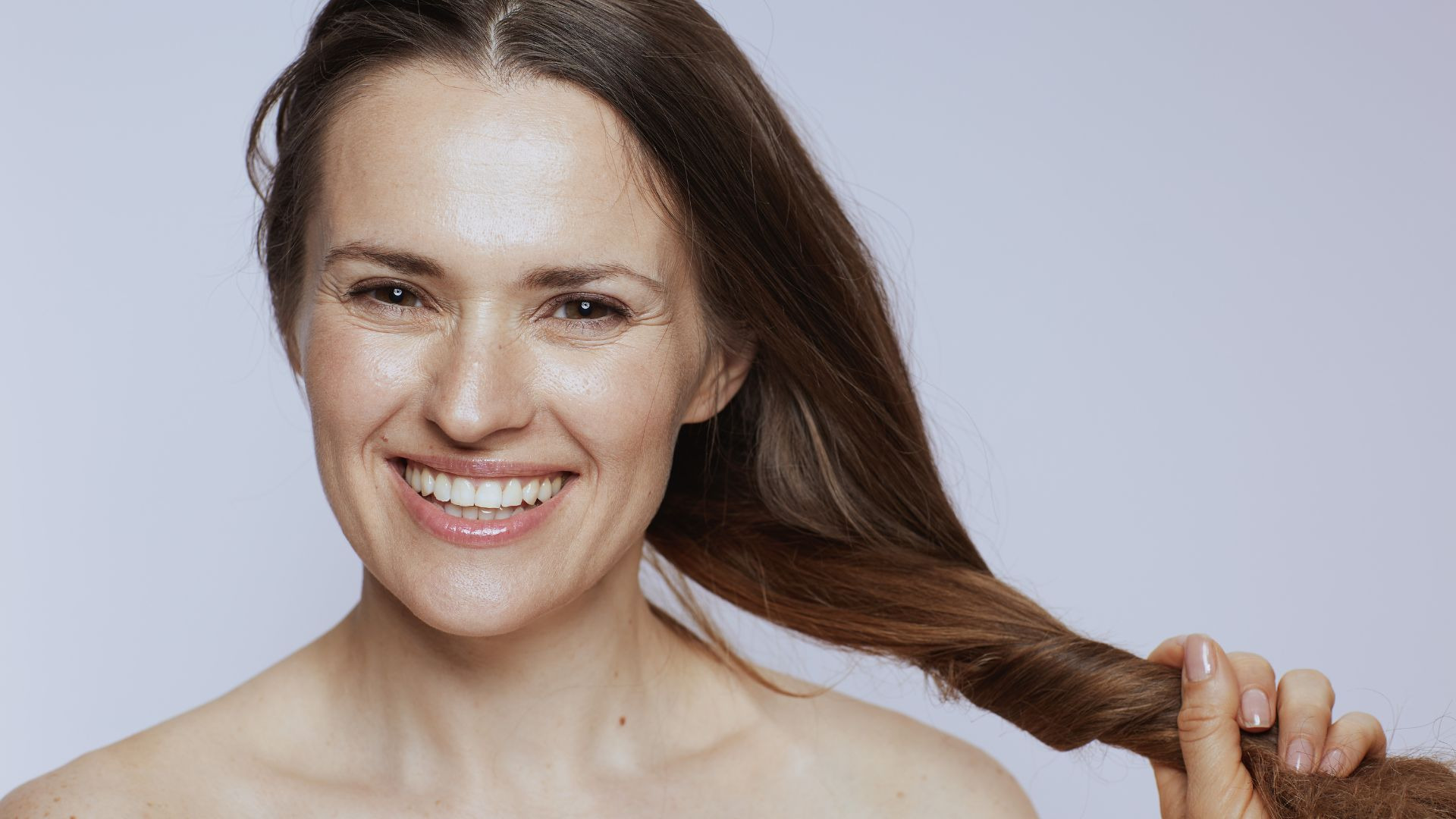 Krioterapia – odbudowa i regeneracja włosów z użyciem zimna.